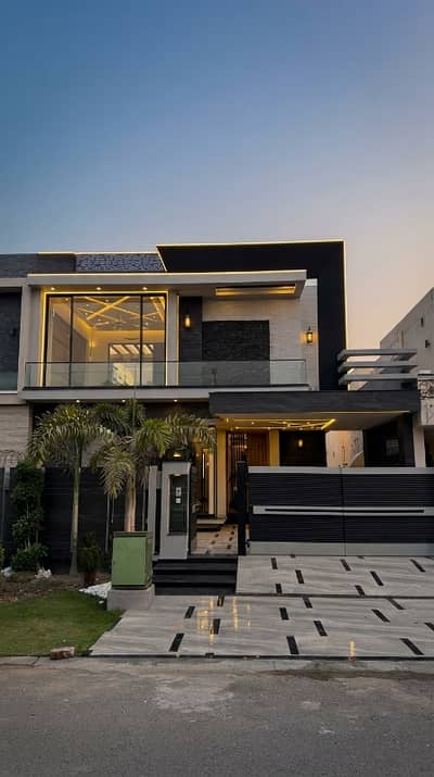 10 -Marla Affordable House Avaliable For Sale In Bahria Town Lahore Sector F