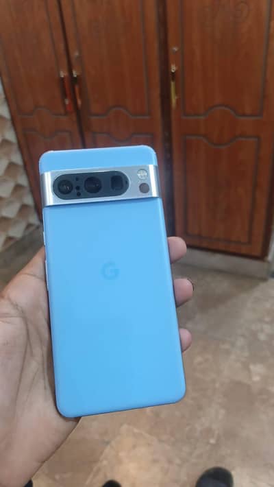 Google Pixel 8 Pro