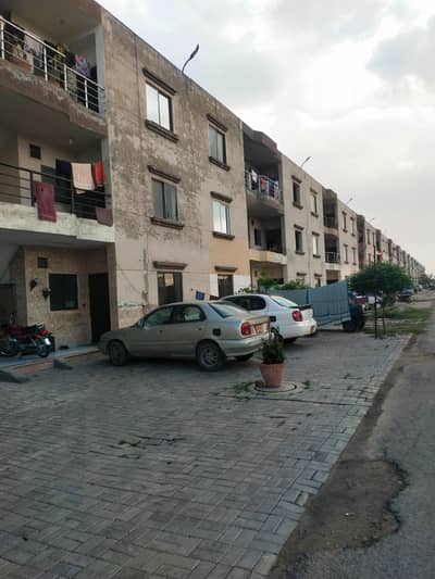 5 Marla 1st Floor Flat For Sale In P-Block Khayaban-e-Amin Society Lahore