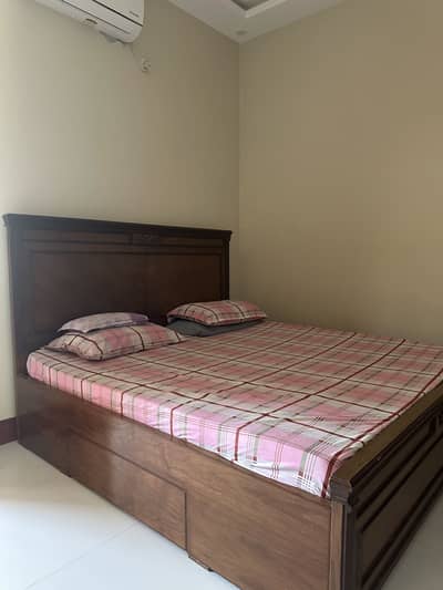 Bedroom set for sale
