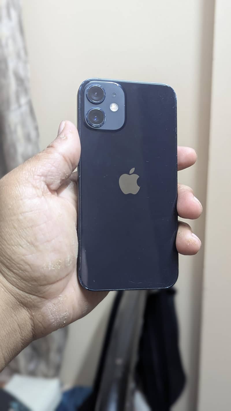 Apple iPhone 12 mini 0