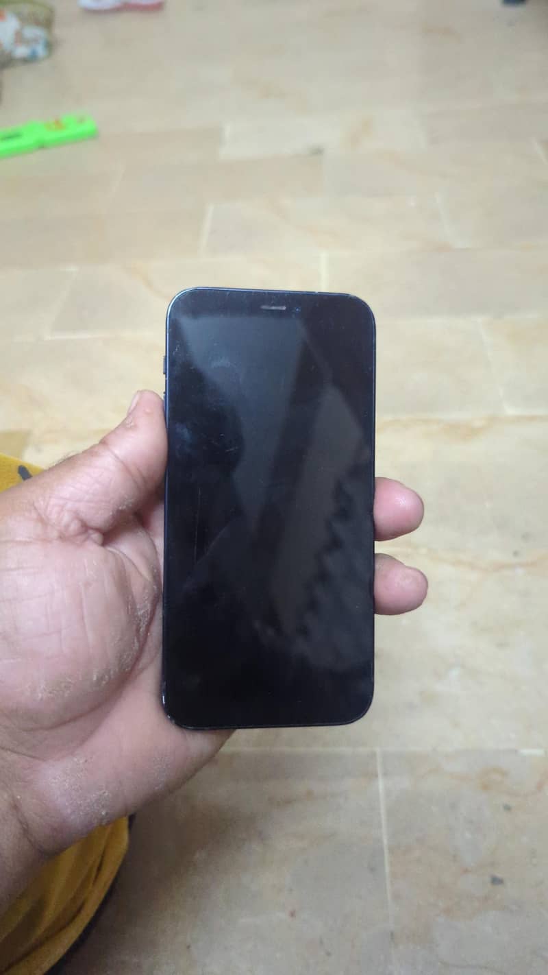 Apple iPhone 12 mini 1