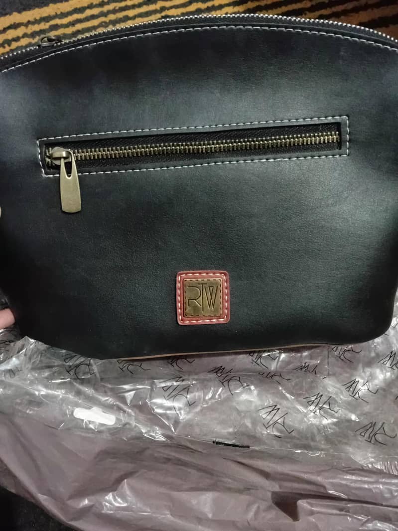 RTW Bag for Sale – Excellent Condition – Urgent Sale 0