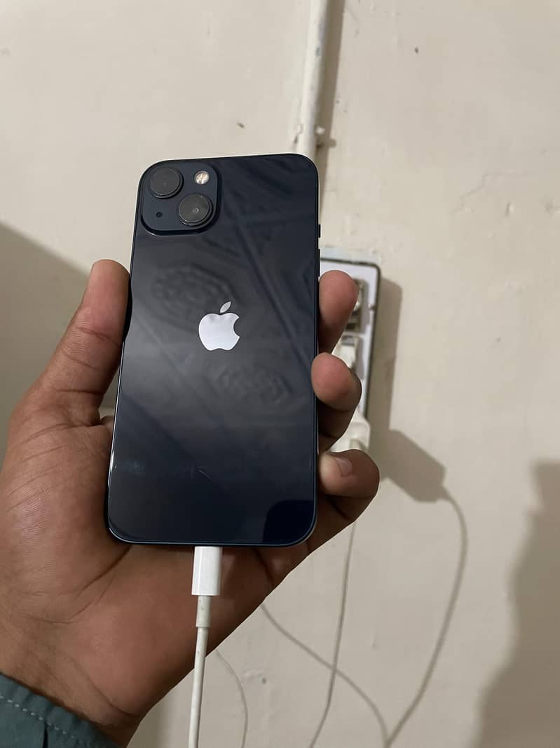 Apple iPhone 13 0