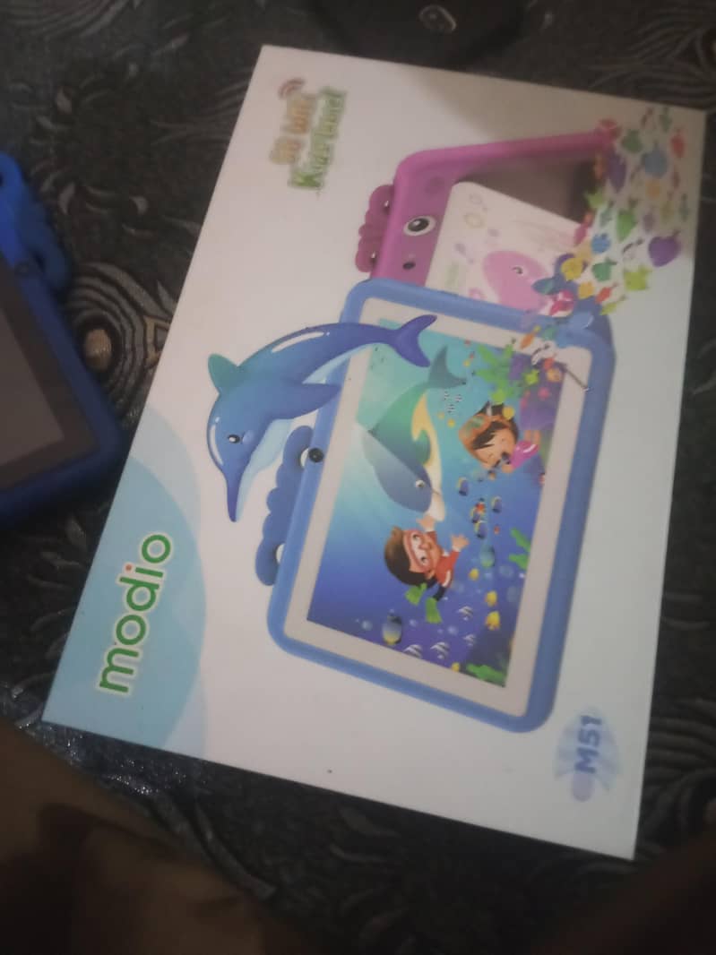 Tablet open box 2