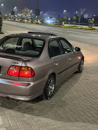 Honda Civic VTi Oriel Prosmatec 2000