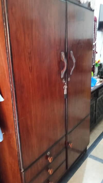 sale my clothes wardrobe pure wooden.