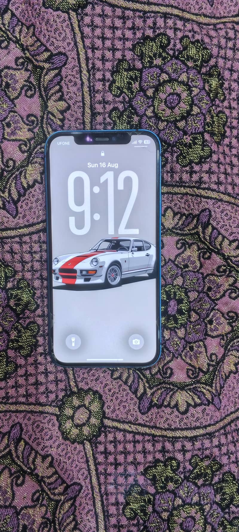 Apple iPhone 12 1