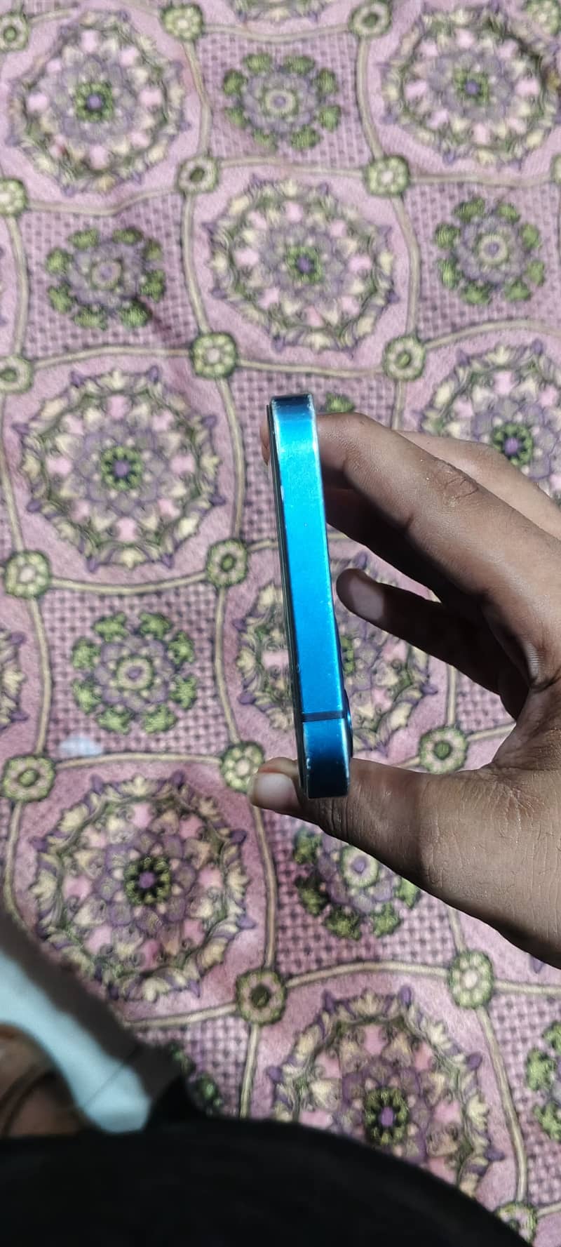 Apple iPhone 12 3