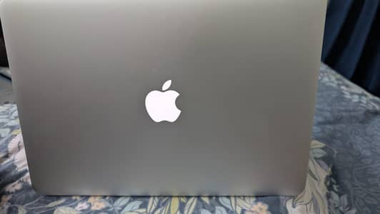 MacBook Air 2015 up for sale