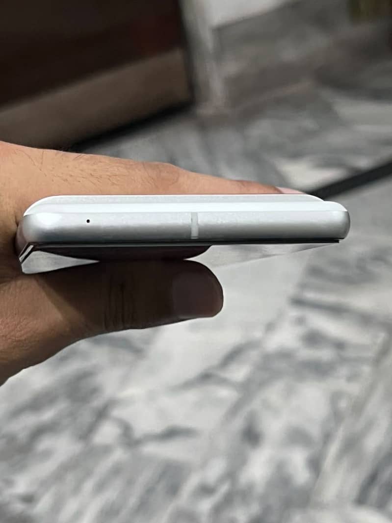Google Pixel 7 2