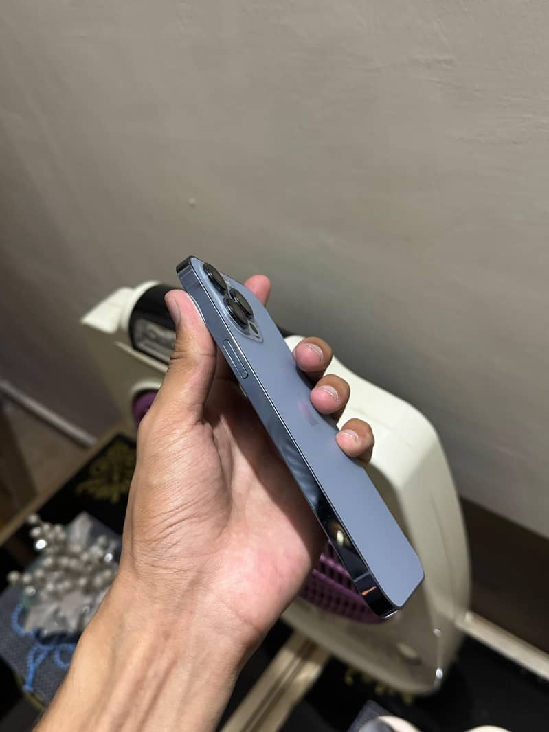 iPhone 13 Pro Max 3