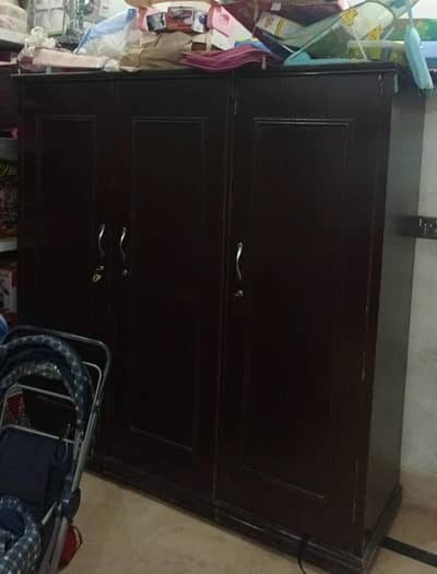 safe Almari 3 doors