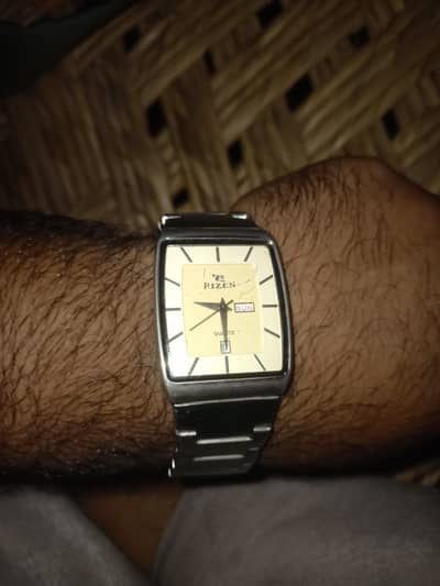 Rizen watch