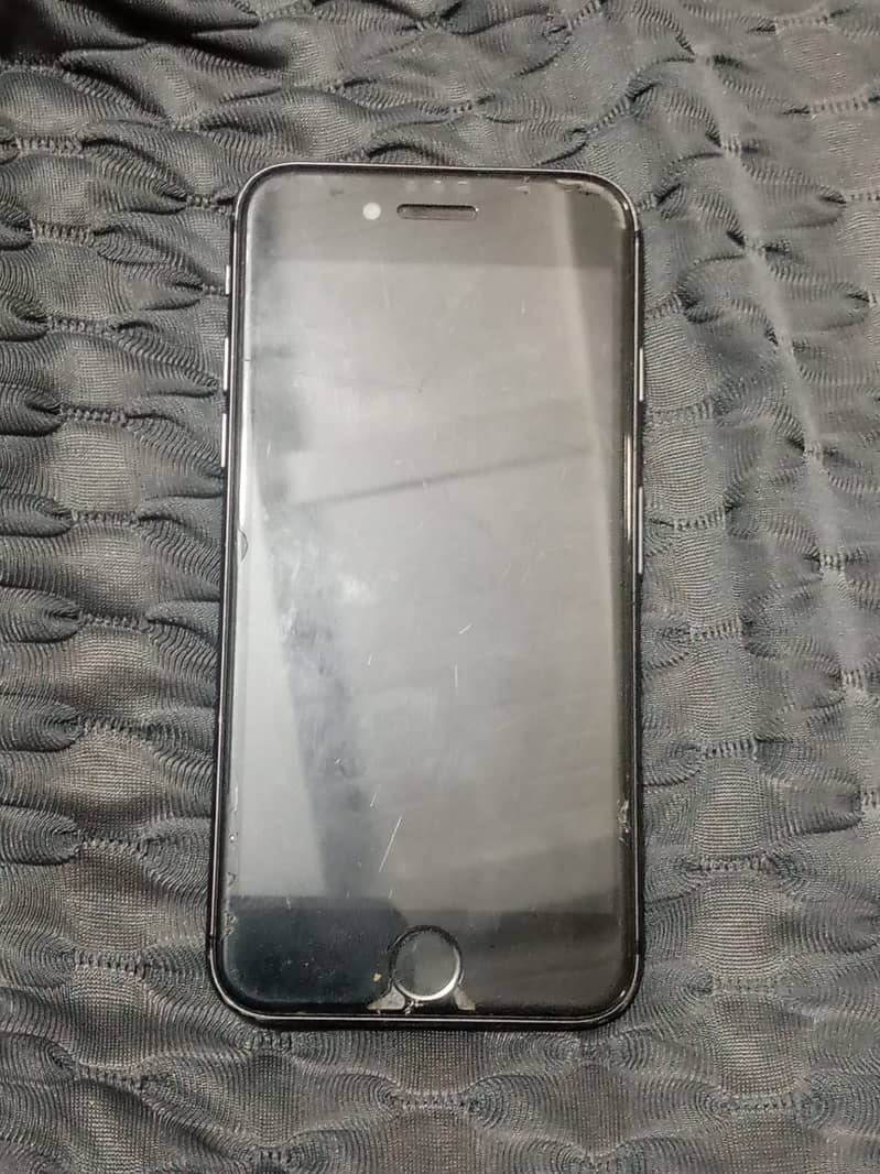 Apple iPhone 8 1