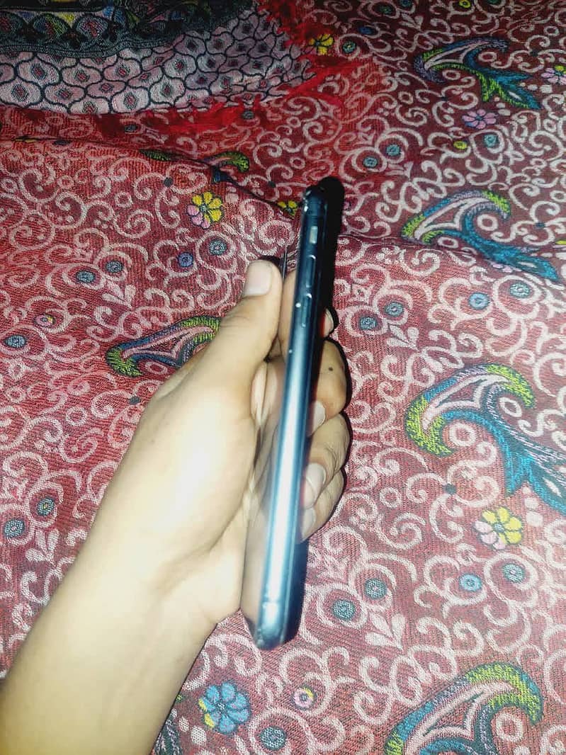 Apple iPhone 11 2