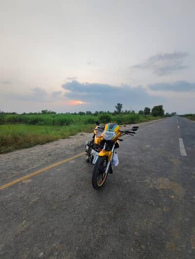 YAMAHA YBR 125  ALL OK  watsapp 03416219072