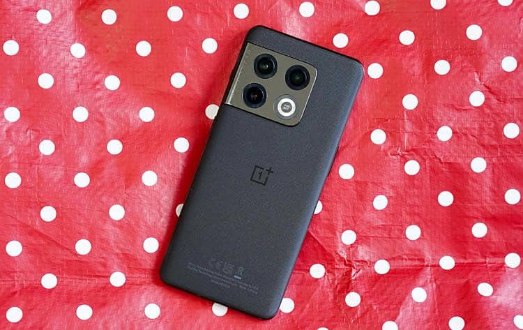 One Plus 10 Pro 1