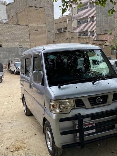 Nissan Clipper 2012