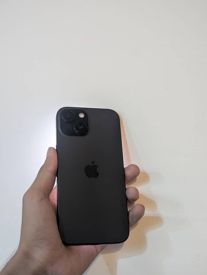 Apple iPhone 15 2