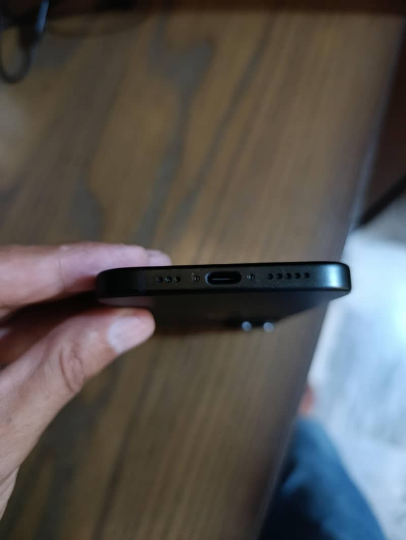 Apple iPhone 15 3
