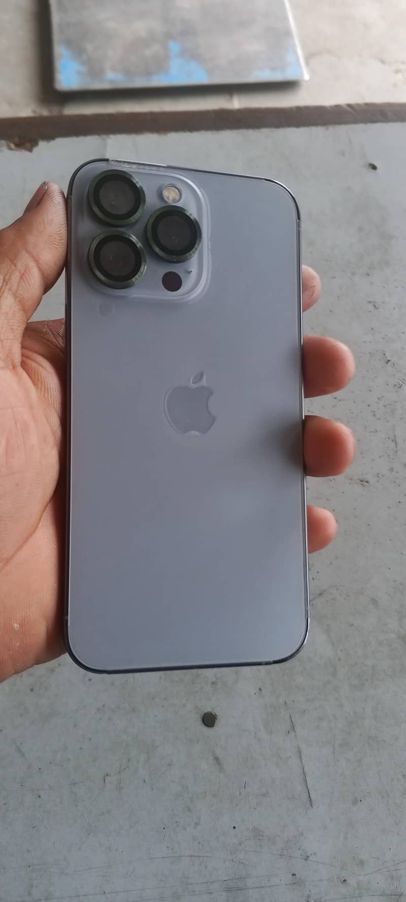Apple iPhone 13 Pro 1