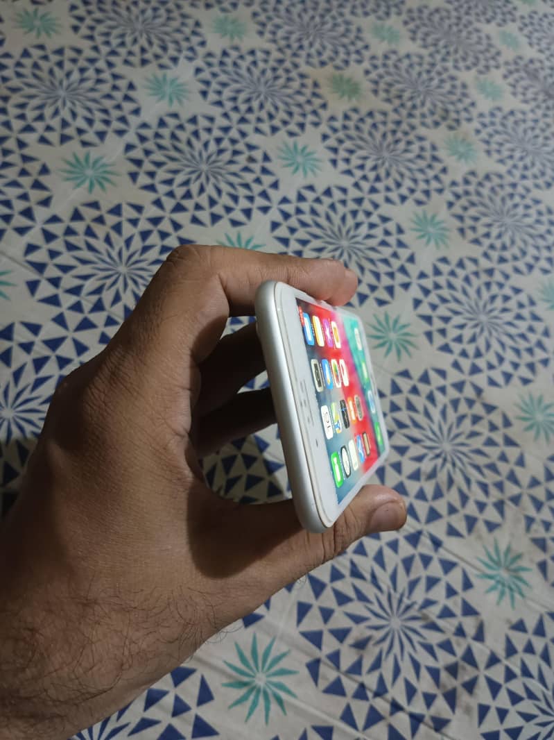 Apple iPhone 6 5