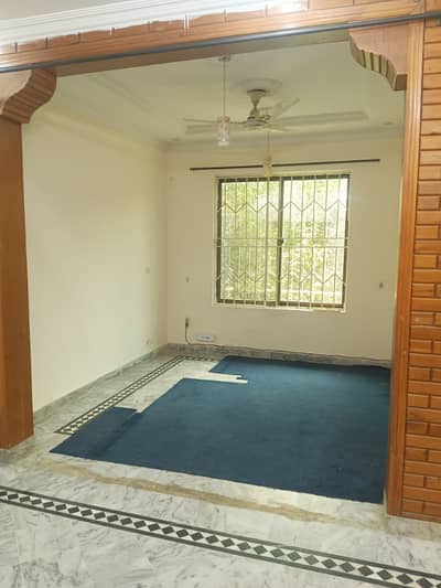 G-11 Size 5 Marla Upper Floor Portion For Rent