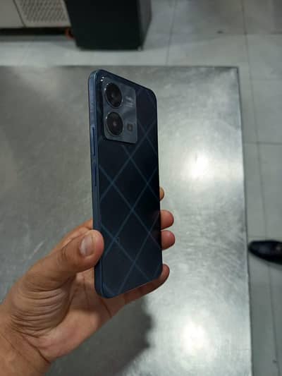 Vivo Y35