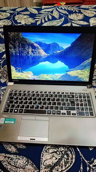 Toshiba Tecra Z50-A, Core i5 4th Gen 4GB RAM 256 GB Fast SSD