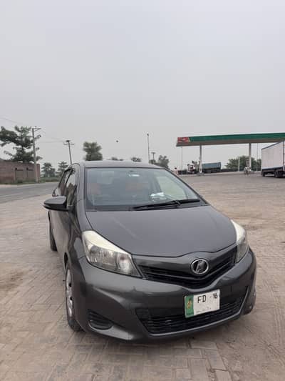 Toyota Vitz 2012