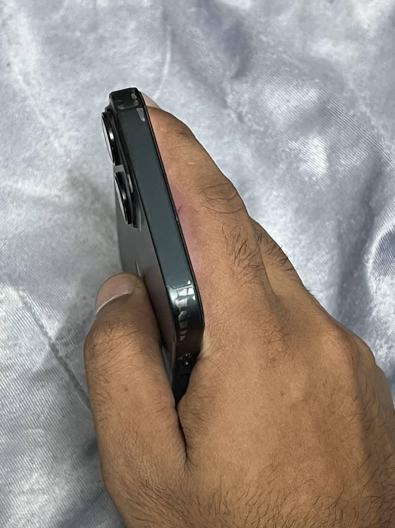Apple iPhone 14 2