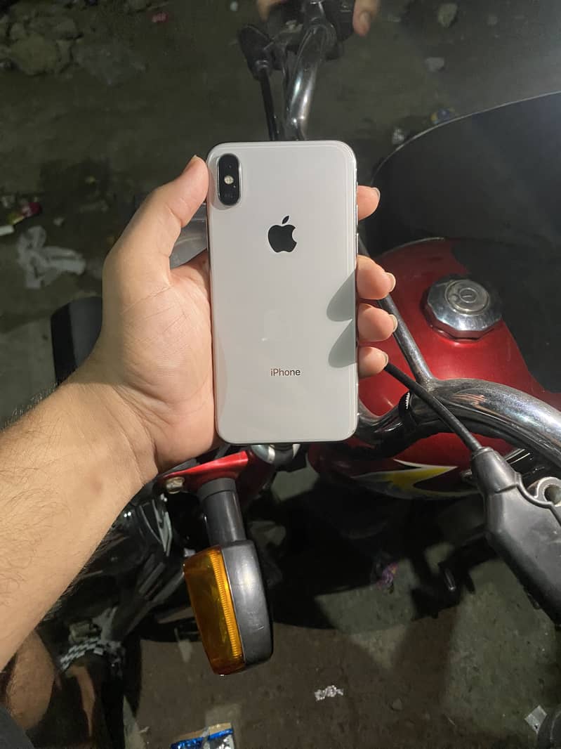 Apple iPhone X 0
