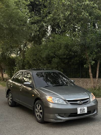 Honda Civic Oriel 2004