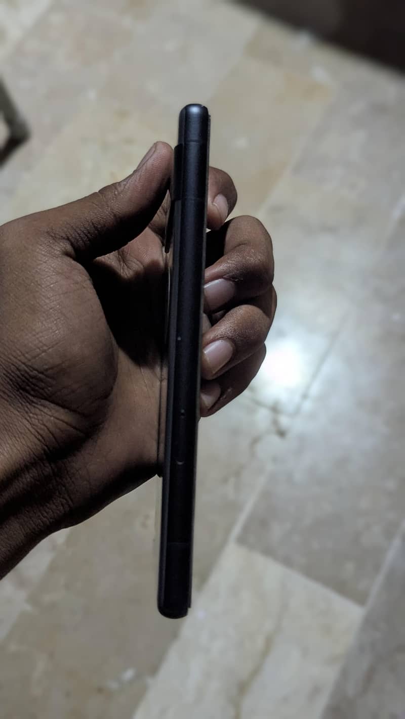 Google Pixel 7a 2