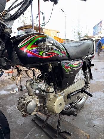 Automatic 70cc bike 1