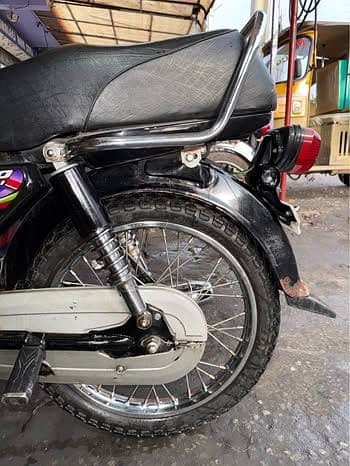 Automatic 70cc bike 3