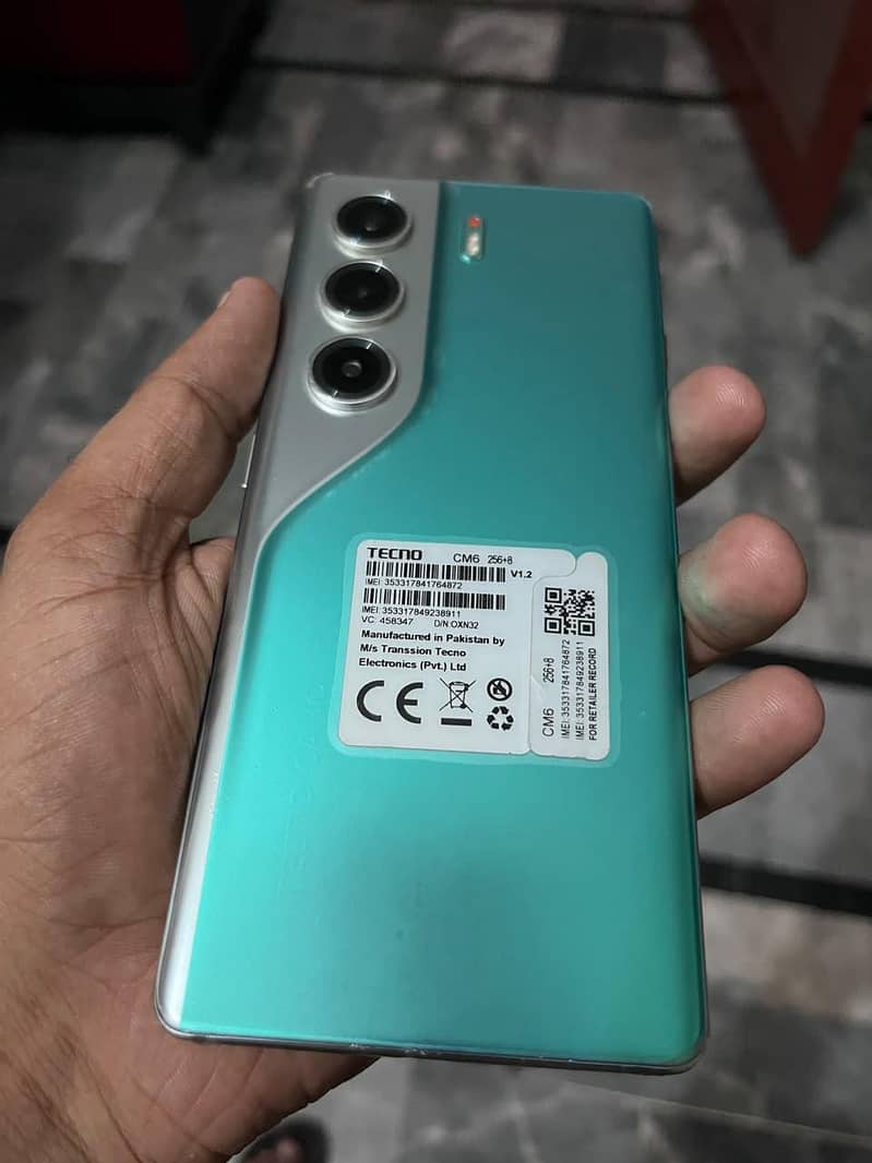 Tecno CAMON 40 Pro 0