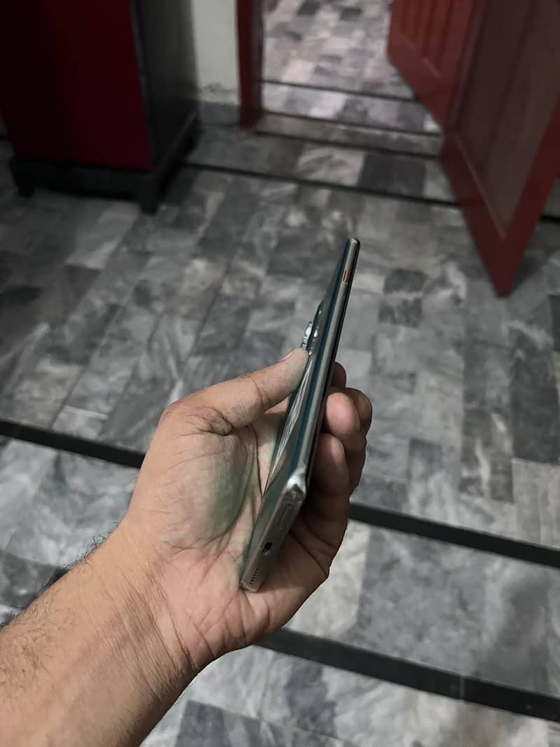 Tecno CAMON 40 Pro 3