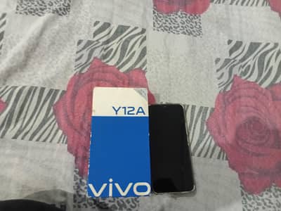 Vivo Y12A box hai charger nahi hai 03176302762 / 03006302762