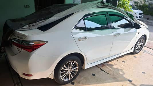 Toyota corolla altis grande
