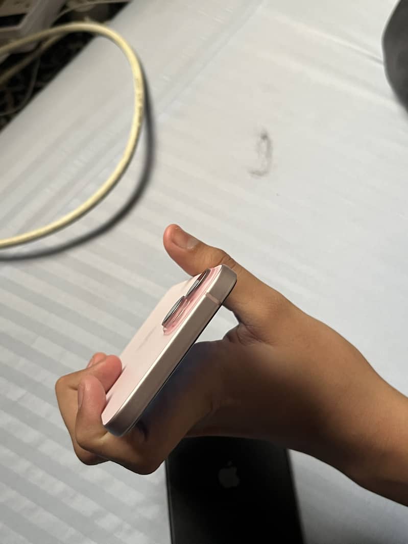 Apple iPhone 15 plus 5