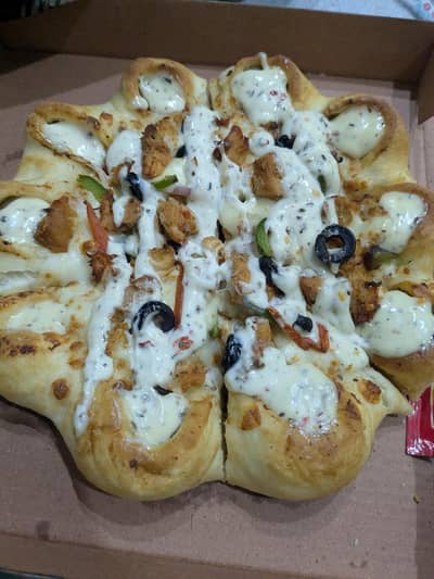 shawarma or anda shami burger ka karigar