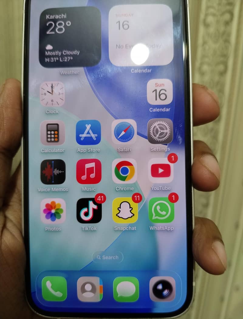 Apple iPhone 13 1
