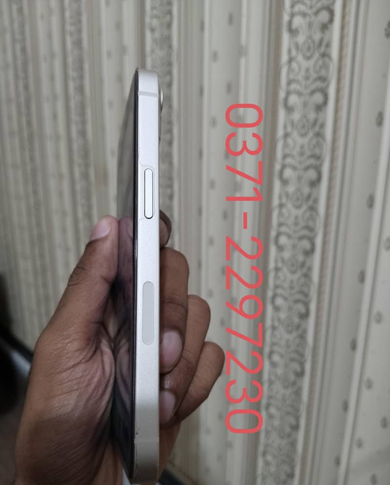 Apple iPhone 13 3