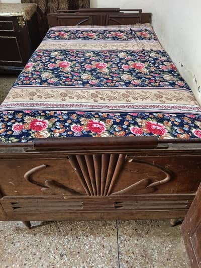 Single bed for Sale