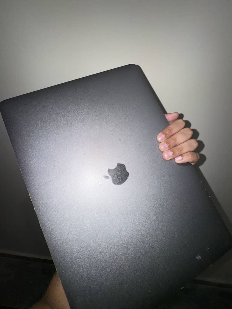 MACBOOK PRO 2