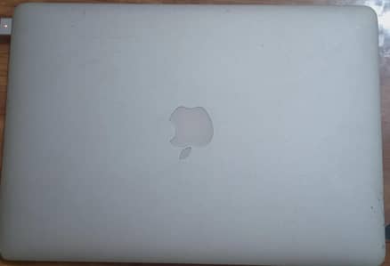 MacBook Air 13-inch Early 2015 — Core i7 | 8GB RAM | 128GB SSD
