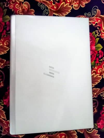 HP EliteBook 840 G5 — i7 8th Gen | 16GB RAM | 256GB NVMe | FHD