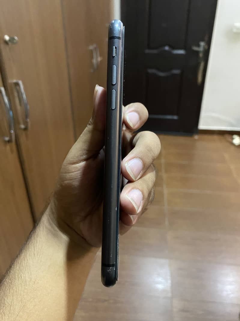 Apple iPhone 11 1